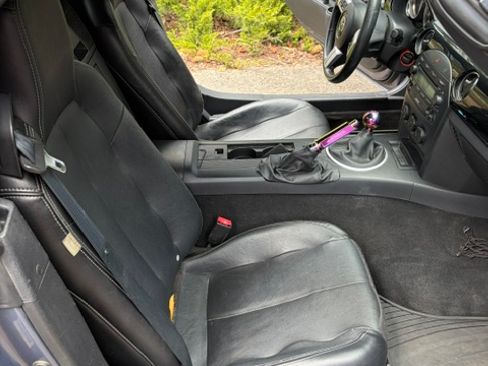 Used 2006 MAZDA MX-5 Miata Grand Touring w/ Premium Pkg RWD image 14