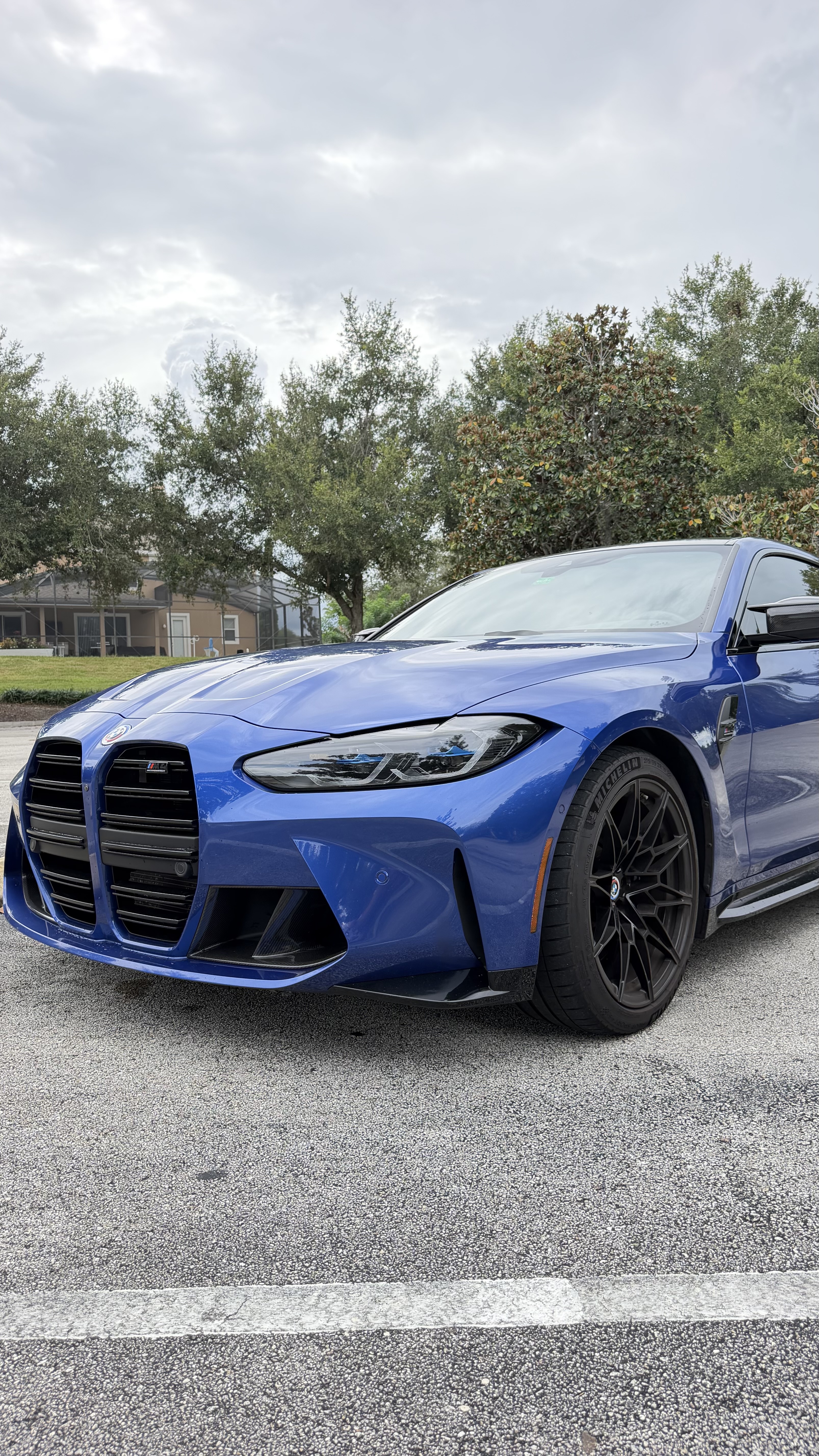 Used 2023 BMW M4 xDrive Competition w/ M Carbon Exterior Package AWD/4WD image 4