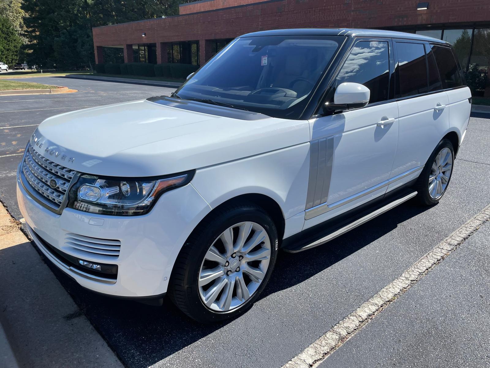 Used 2016 Land Rover Range Rover Supercharged AWD/4WD image 4