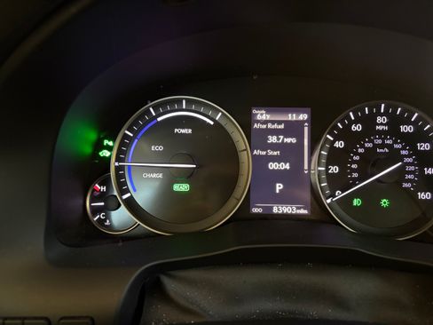 Used 2017 Lexus ES 300h image 10