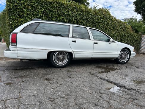 Used 1994 Chevrolet Caprice Classic image 2