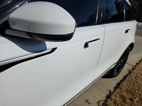 Used 2018 Land Rover Range Rover Velar S image 6