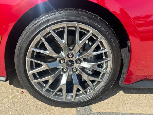 Used 2024 Ford Mustang GT Premium image 12