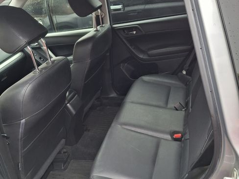 Used 2015 Subaru Forester 2.5i Limited image 8