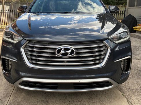 Used 2017 Hyundai Santa Fe Limited image 1