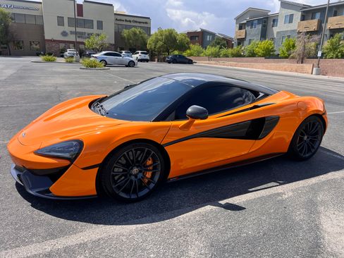 Used 2016 McLaren 570S Coupe image 5
