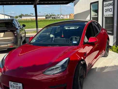 Used 2023 Tesla Model 3 Standard Range RWD image 4