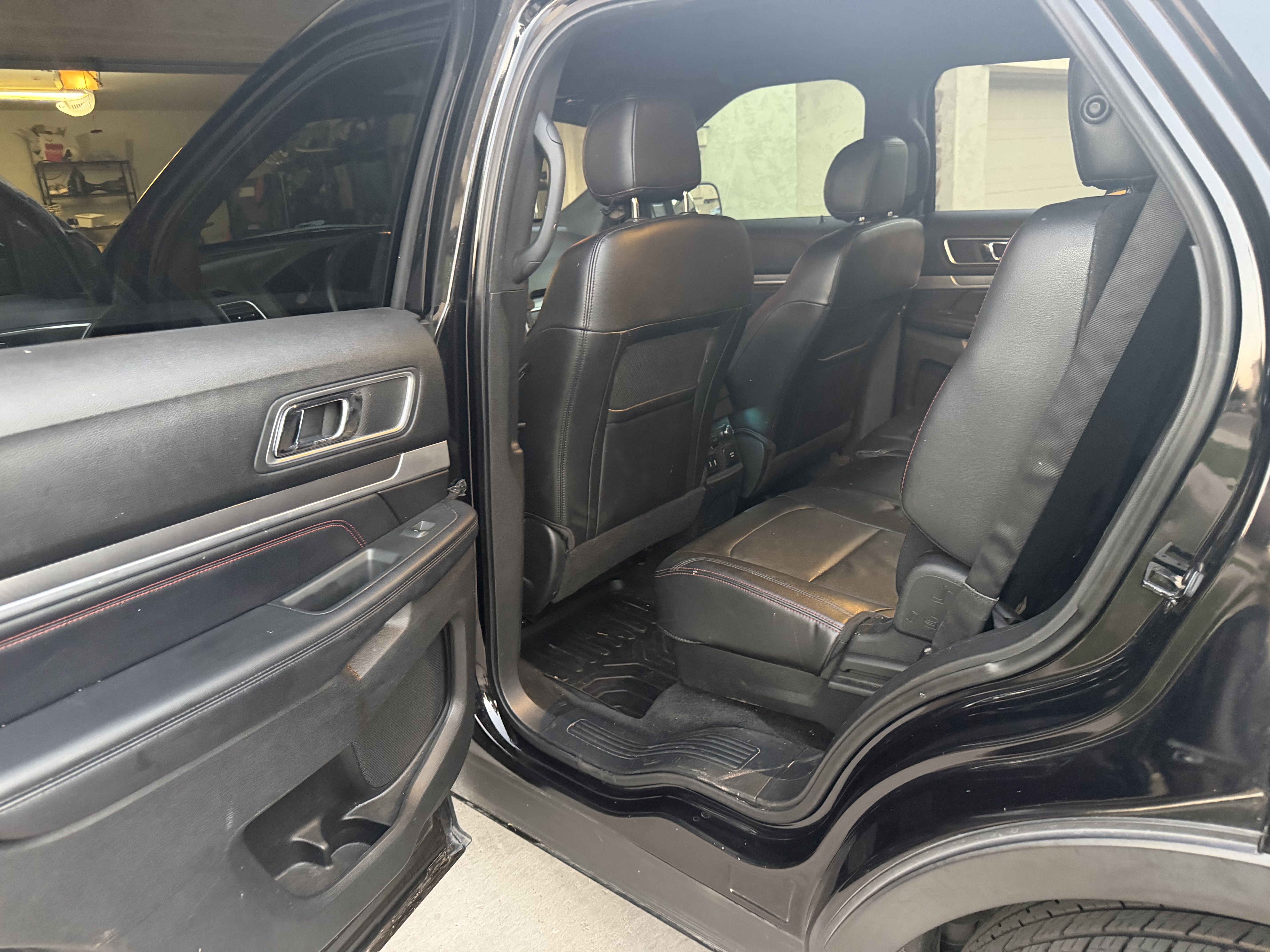 Used 2016 Ford Explorer Sport w/ Equipment Group 401A AWD/4WD image 22