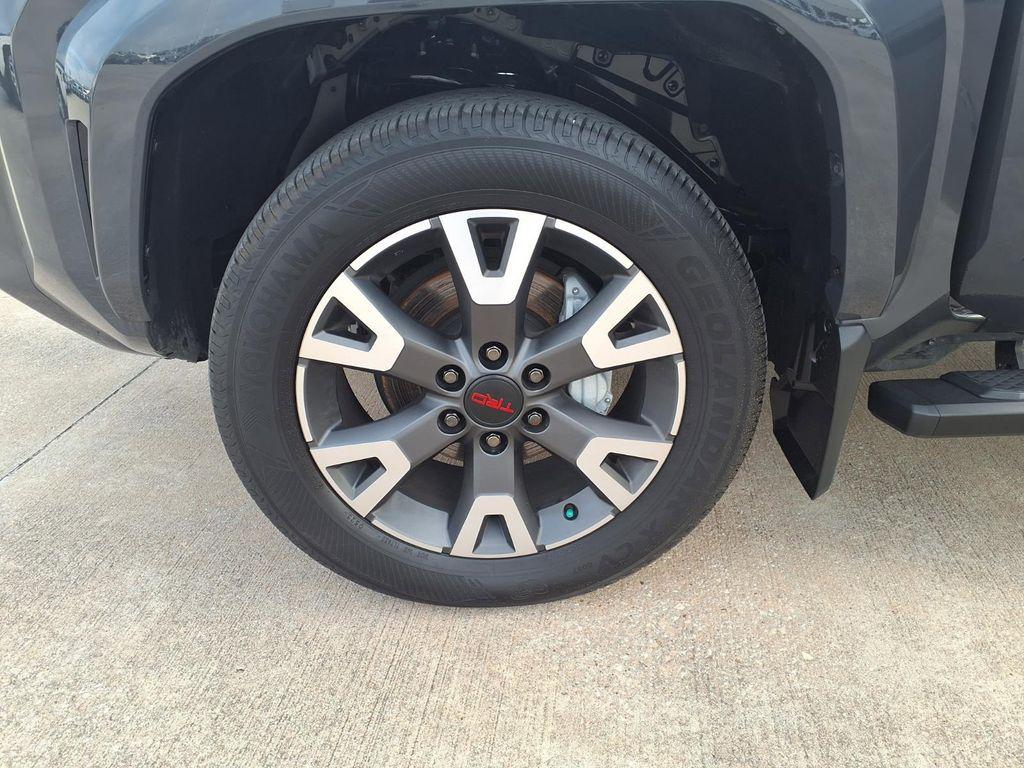 Used 2025 Toyota 4Runner TRD Sport Premium w/ Tow Technology Package AWD/4WD image 4