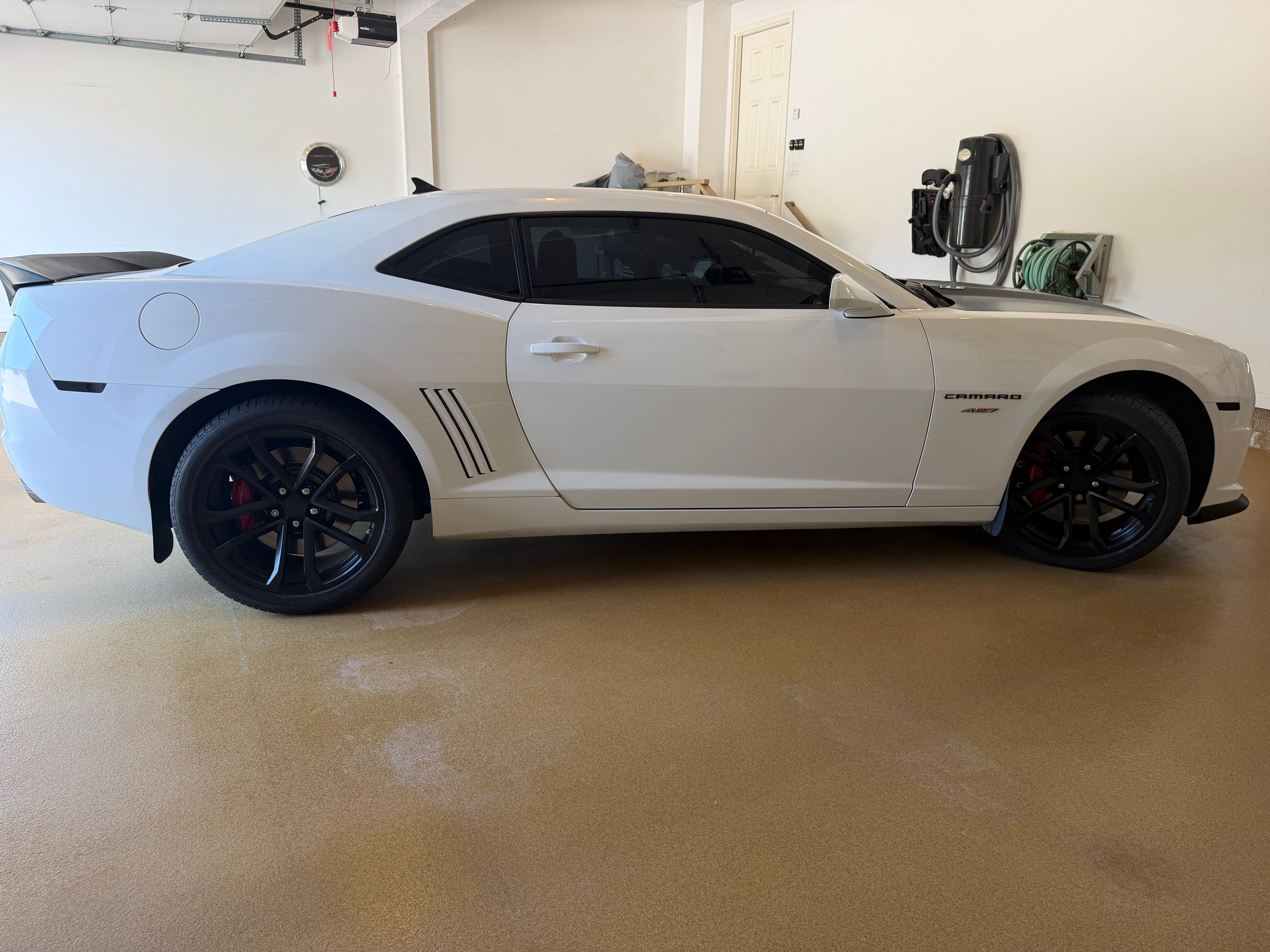 Used 2013 Chevrolet Camaro SS w/ SS Performance Package RWD image 1