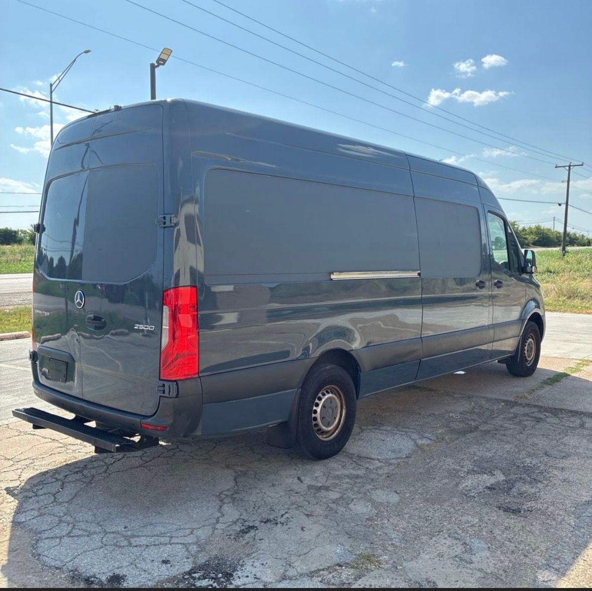 Used 2019 Mercedes-Benz Sprinter 170 image 4