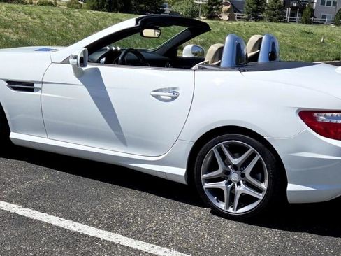 Used 2015 Mercedes-Benz SLK 350 image 4