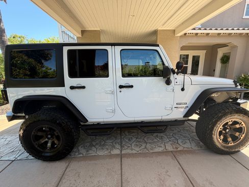 Used 2016 Jeep Wrangler Unlimited Sport w/ Quick Order Package 24S AWD/4WD image 8