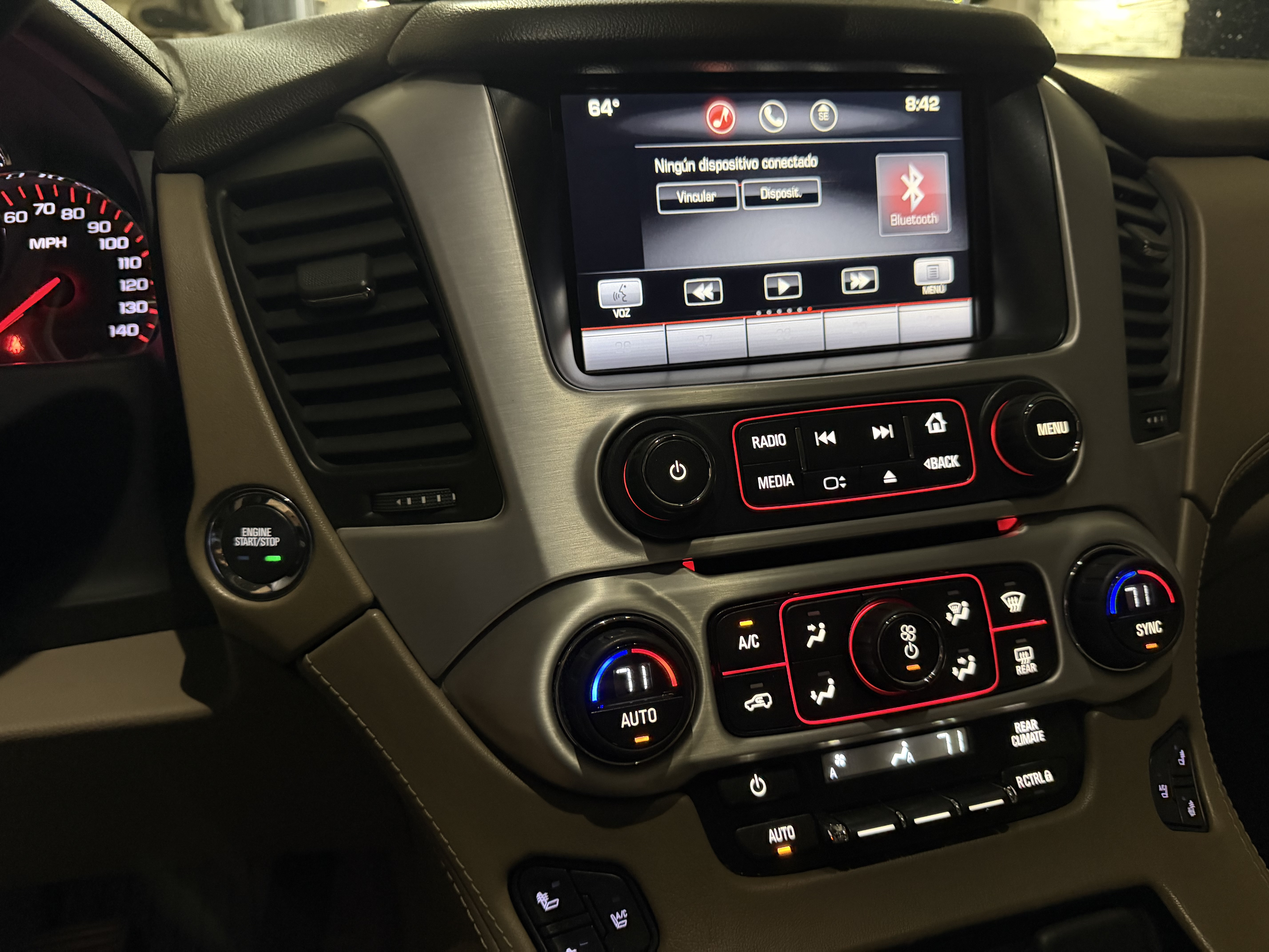 Used 2015 GMC Yukon SLT AWD/4WD image 14