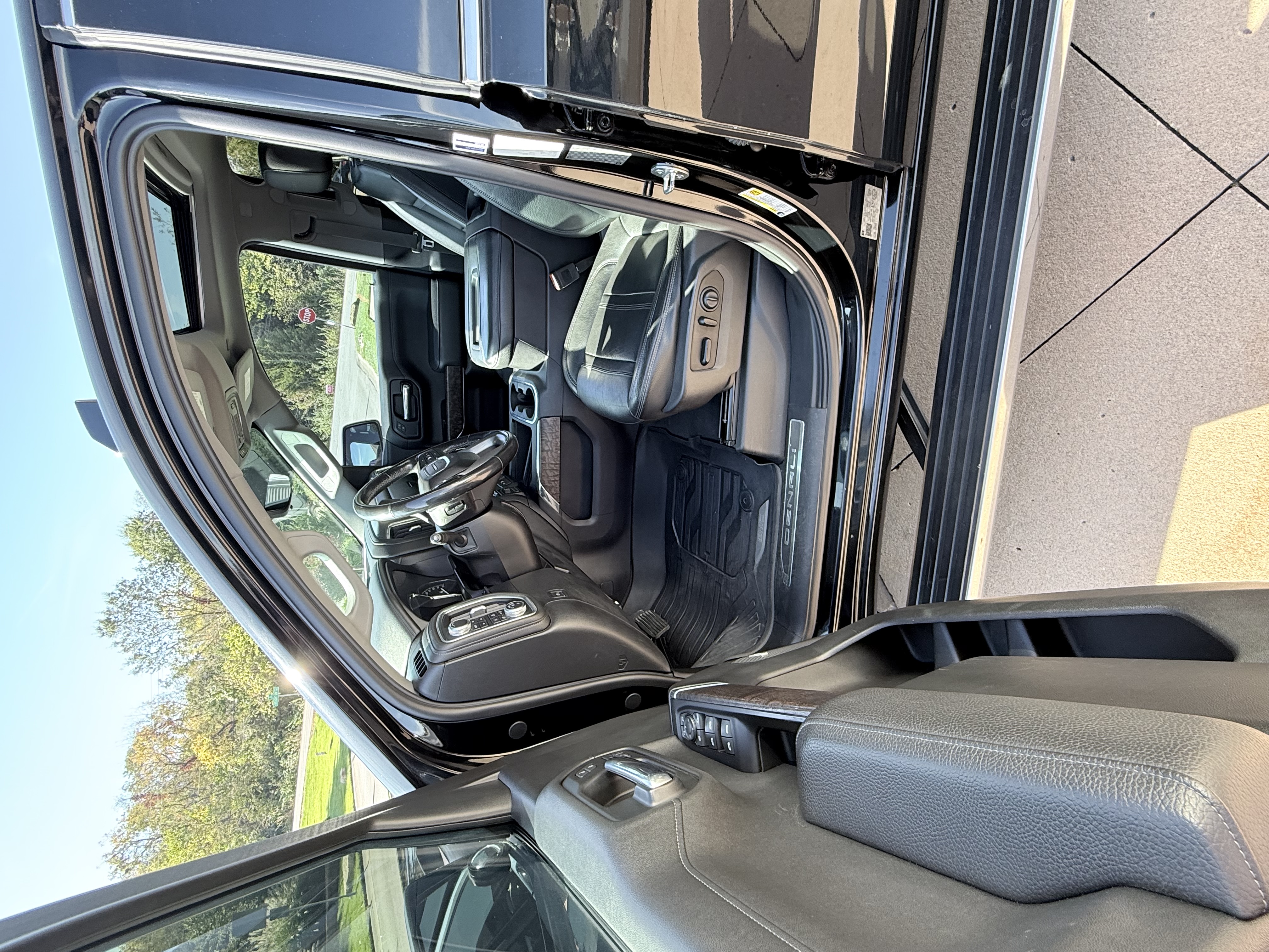 Used 2019 GMC Sierra 1500 Denali w/ Denali Ultimate Package AWD/4WD image 13