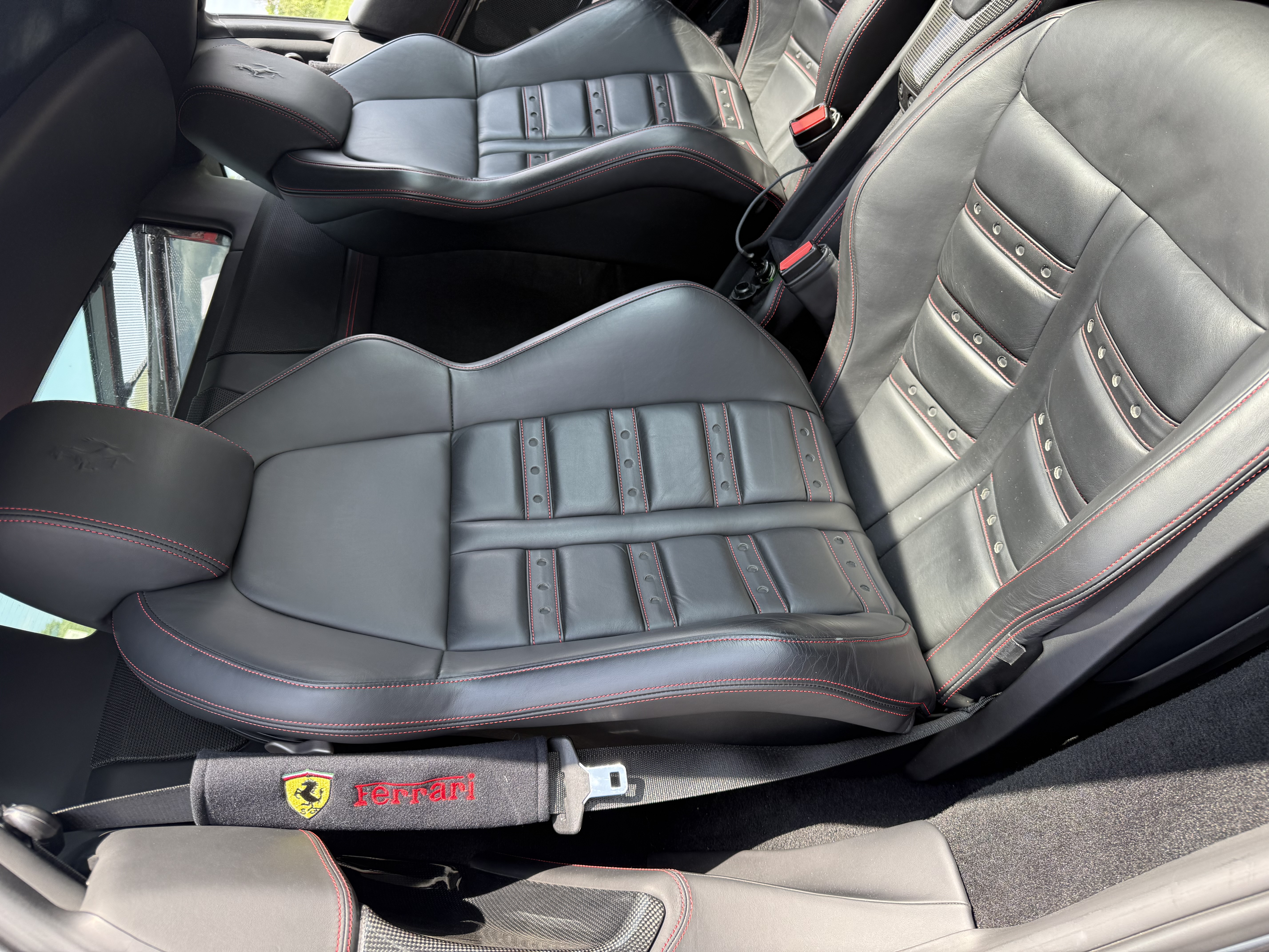Used 2011 Ferrari 458 Italia Coupe RWD image 26