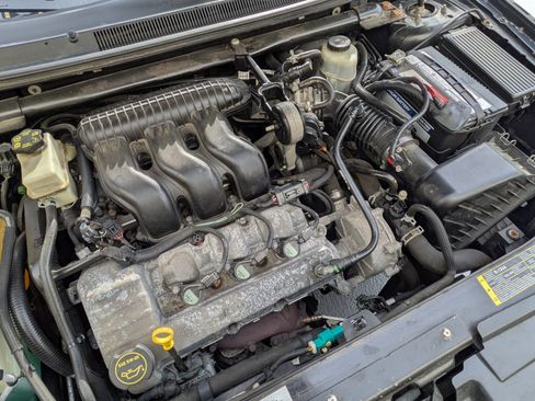 Used 2005 Ford Five Hundred Limited image 9