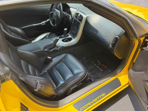 Used 2005 Chevrolet Corvette Coupe w/ Preferred Equipment Group image 10