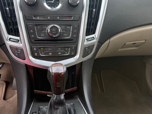 Used 2012 Cadillac SRX Luxury image 13