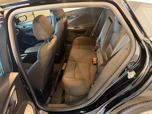 Used 2019 Chevrolet Malibu LT image 14