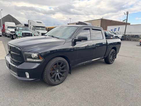 Used 2015 RAM 1500 Limited image 5