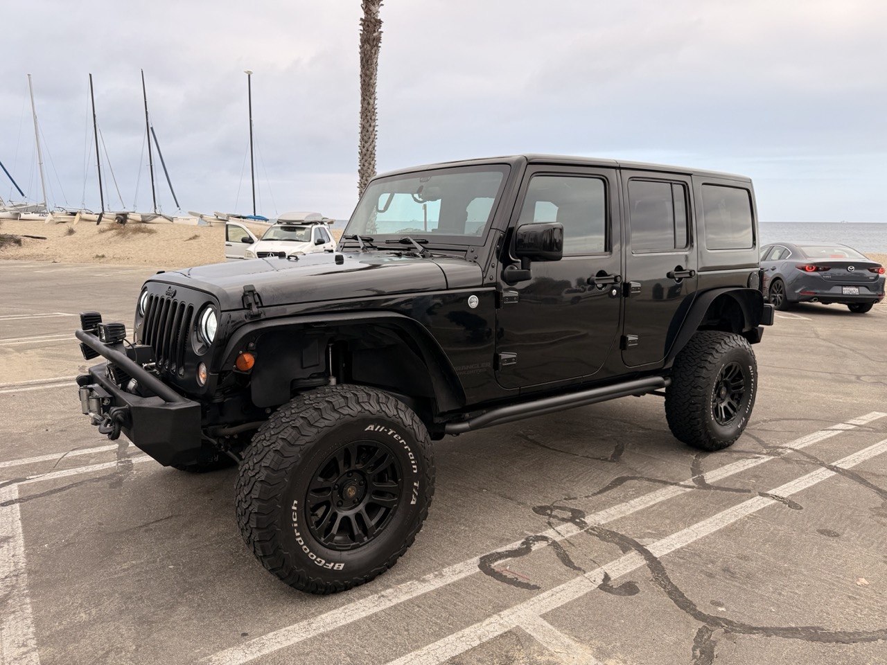 Used 2014 Jeep Wrangler Unlimited Sahara AWD/4WD image 11