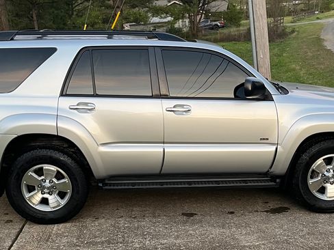 Used 2006 Toyota 4Runner Sport image 4