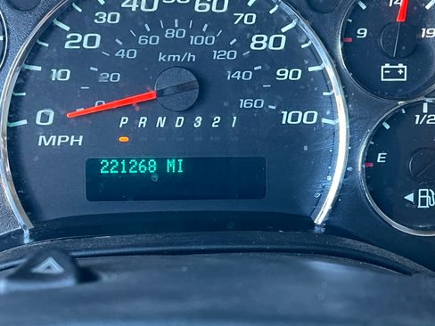 Used 2011 Chevrolet Express 1500 AWD w/ Power Package image 17