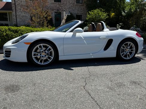 Used 2014 Porsche Boxster image 2