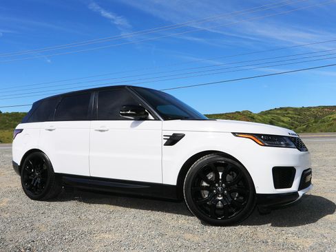 Used 2022 Land Rover Range Rover Sport HSE Silver Edition image 4