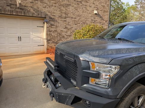 Used 2017 Ford F150 XLT w/ Equipment Group 302A Luxury image 10