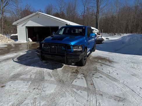 Used 2018 RAM 1500 Sport w/ Hydro Blue Sport Package image 2