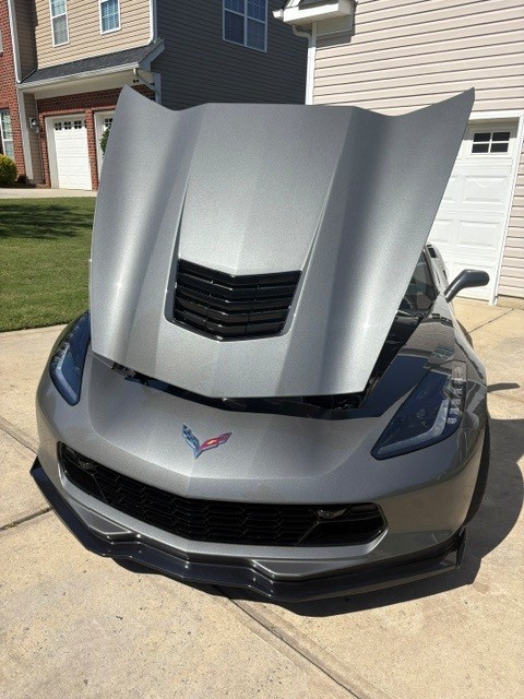 Used 2016 Chevrolet Corvette Stingray Coupe w/ 3LT Preferred Equipment Group RWD image 14