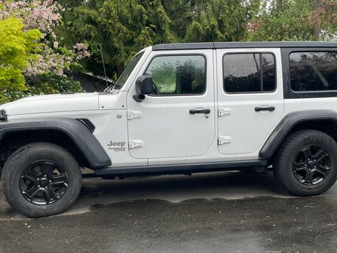 Used 2020 Jeep Wrangler Unlimited Sport S AWD/4WD image 4
