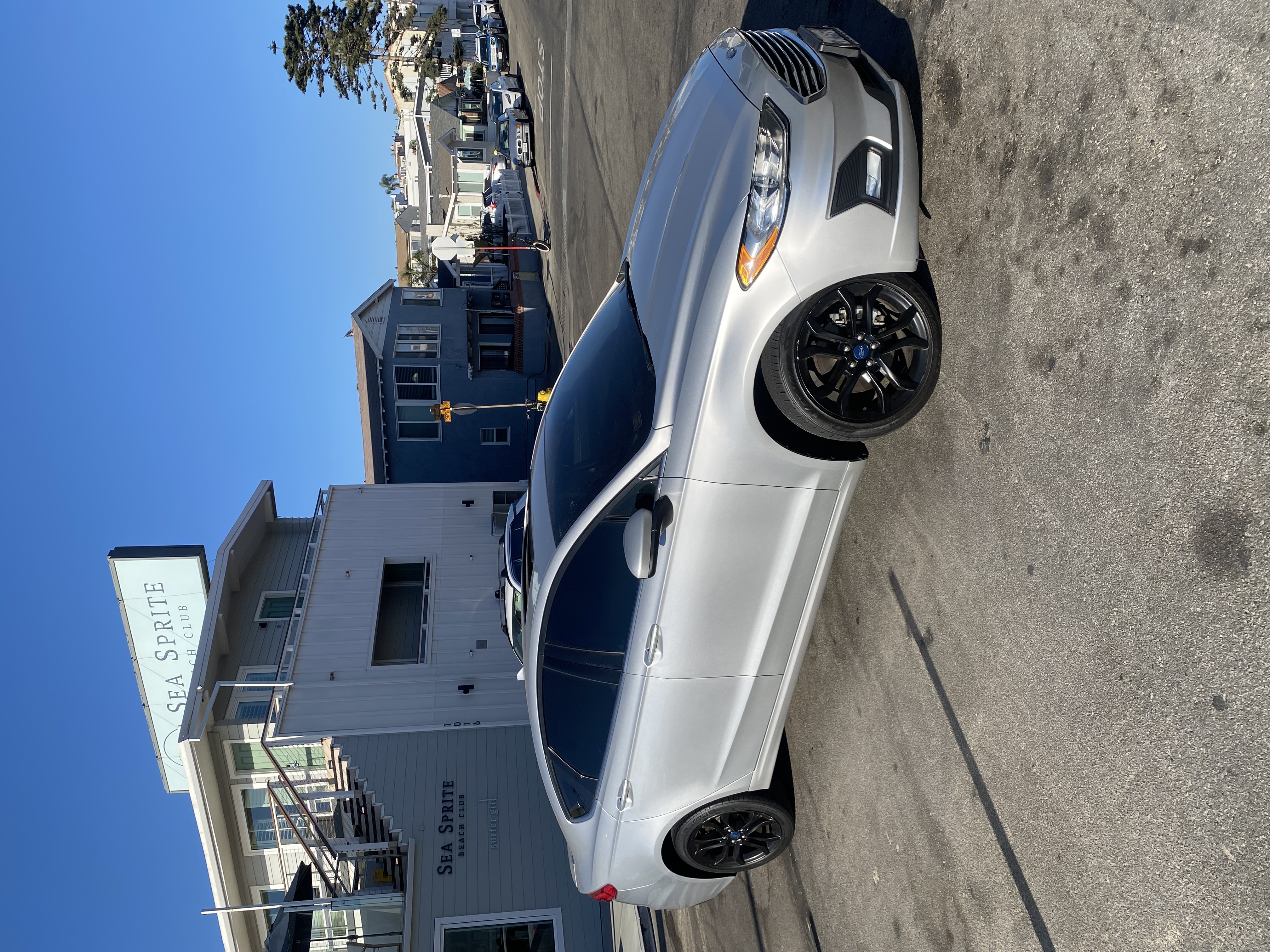 Used 2019 Ford Fusion SE w/ Equipment Group 151A FWD image 4