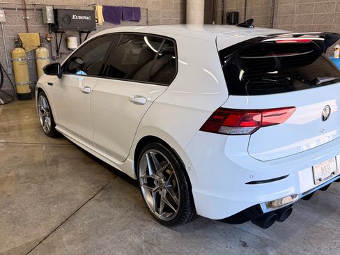 Used 2023 Volkswagen Golf R image 4