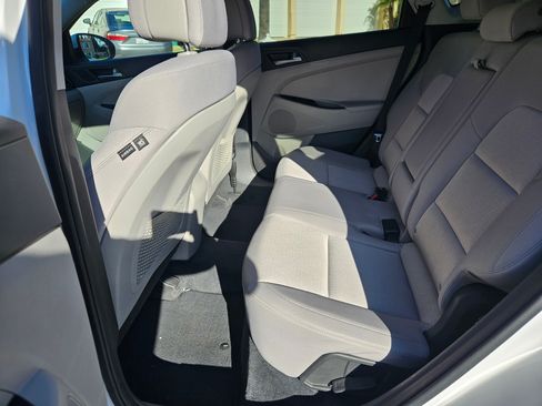 Used 2017 Hyundai Tucson SE image 14