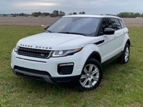 Used 2017 Land Rover Range Rover Evoque SE image 1