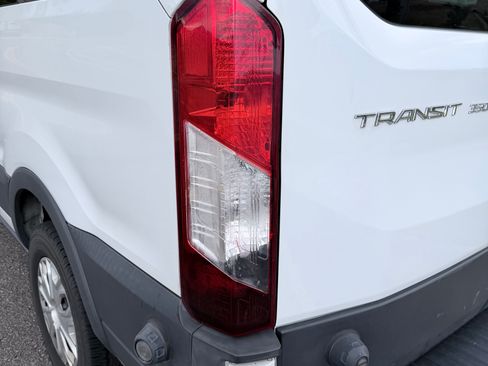 Used 2016 Ford Transit 350 XLT RWD image 6