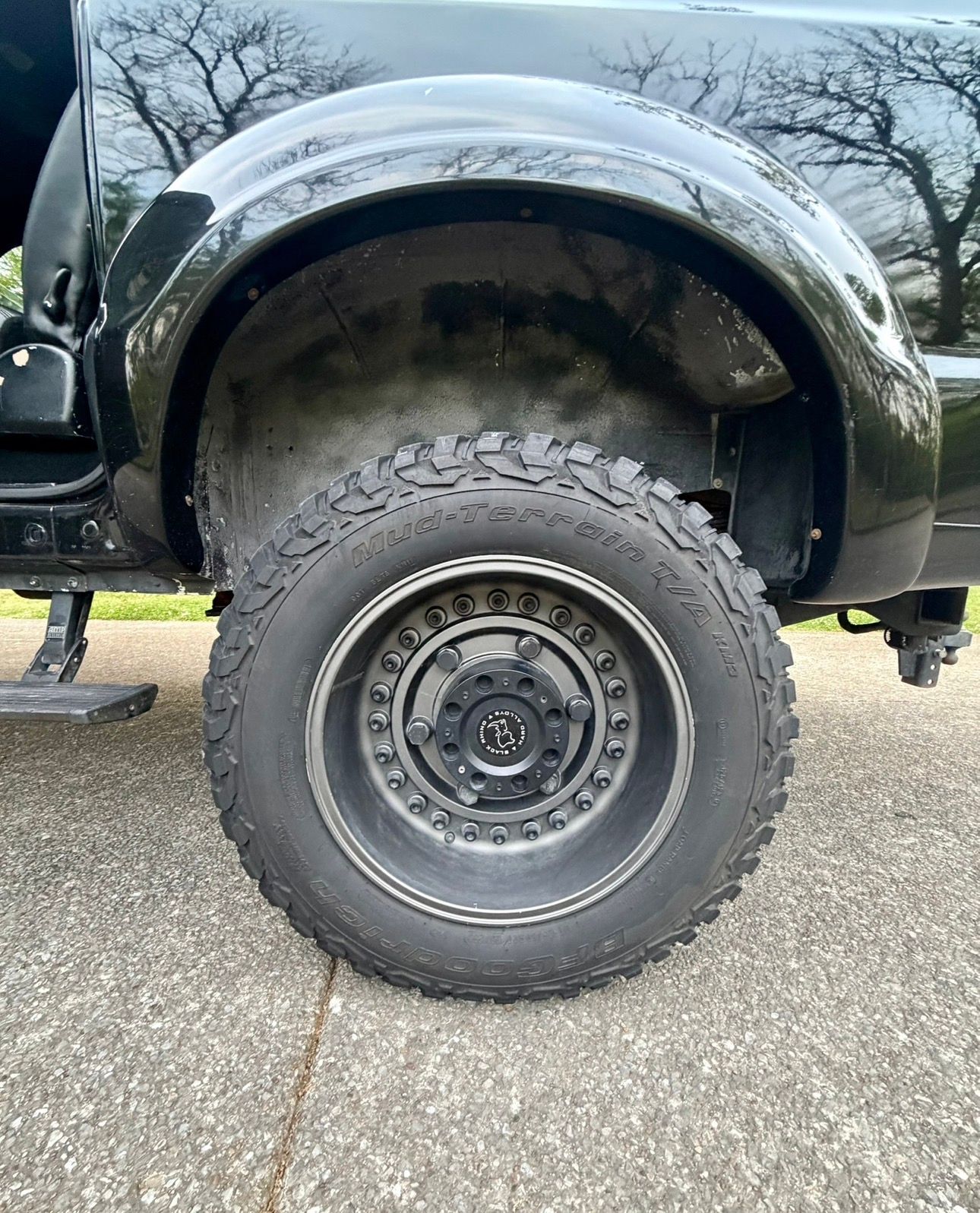 Used 2005 Ford Excursion XLT AWD/4WD image 24