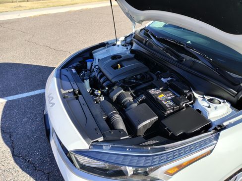 Used 2022 Kia Forte FE Sedan 4D image 10