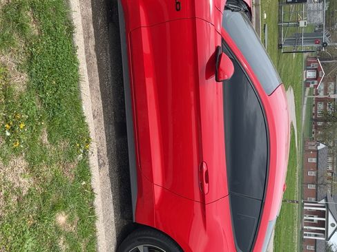 Used 2019 Ford Mustang GT image 2