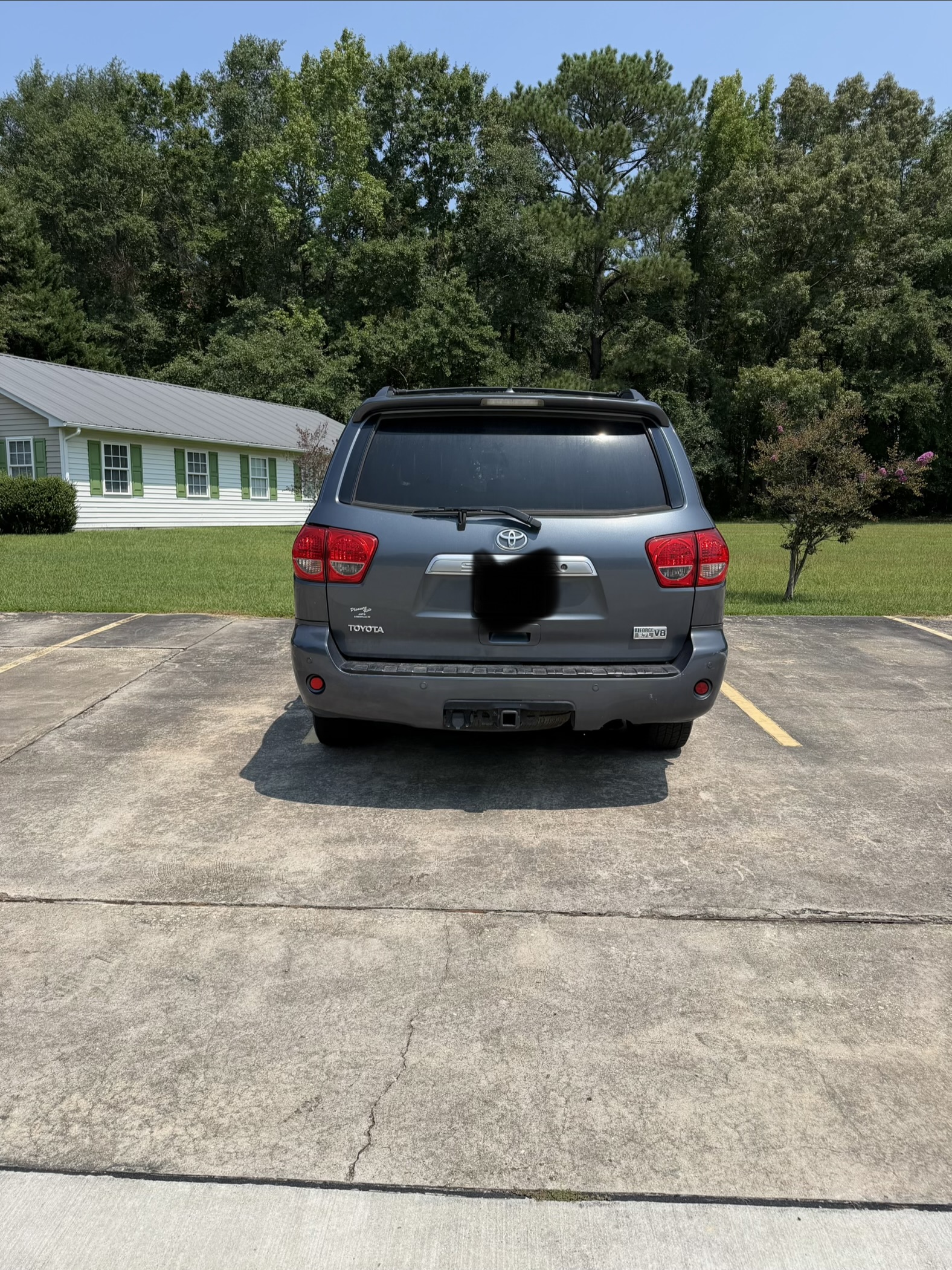 Used 2010 Toyota Sequoia Limited RWD image 14