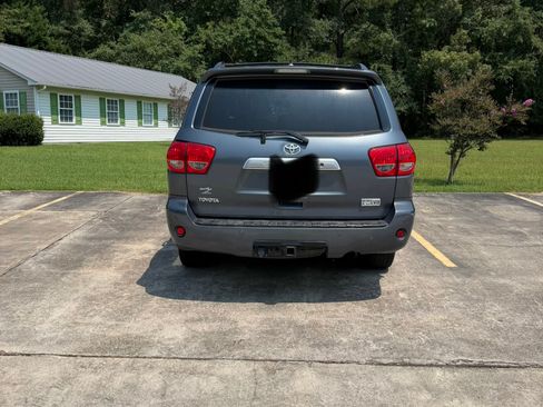 Used 2010 Toyota Sequoia Limited RWD image 14