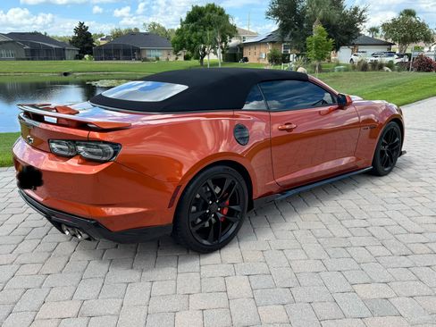 Used 2023 Chevrolet Camaro SS w/ Design Package 2 RWD image 8