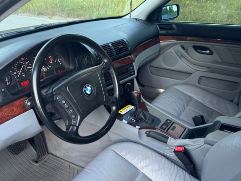 Used 2001 BMW 525i Sedan image 8