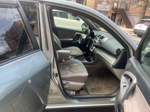 Used 2007 Toyota RAV4 4WD image 4