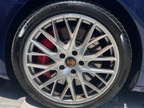 Used 2023 Porsche Panamera 4S AWD/4WD image 10