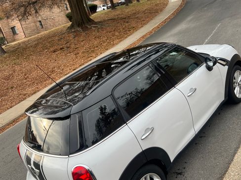 Used 2013 MINI Cooper Countryman S image 1
