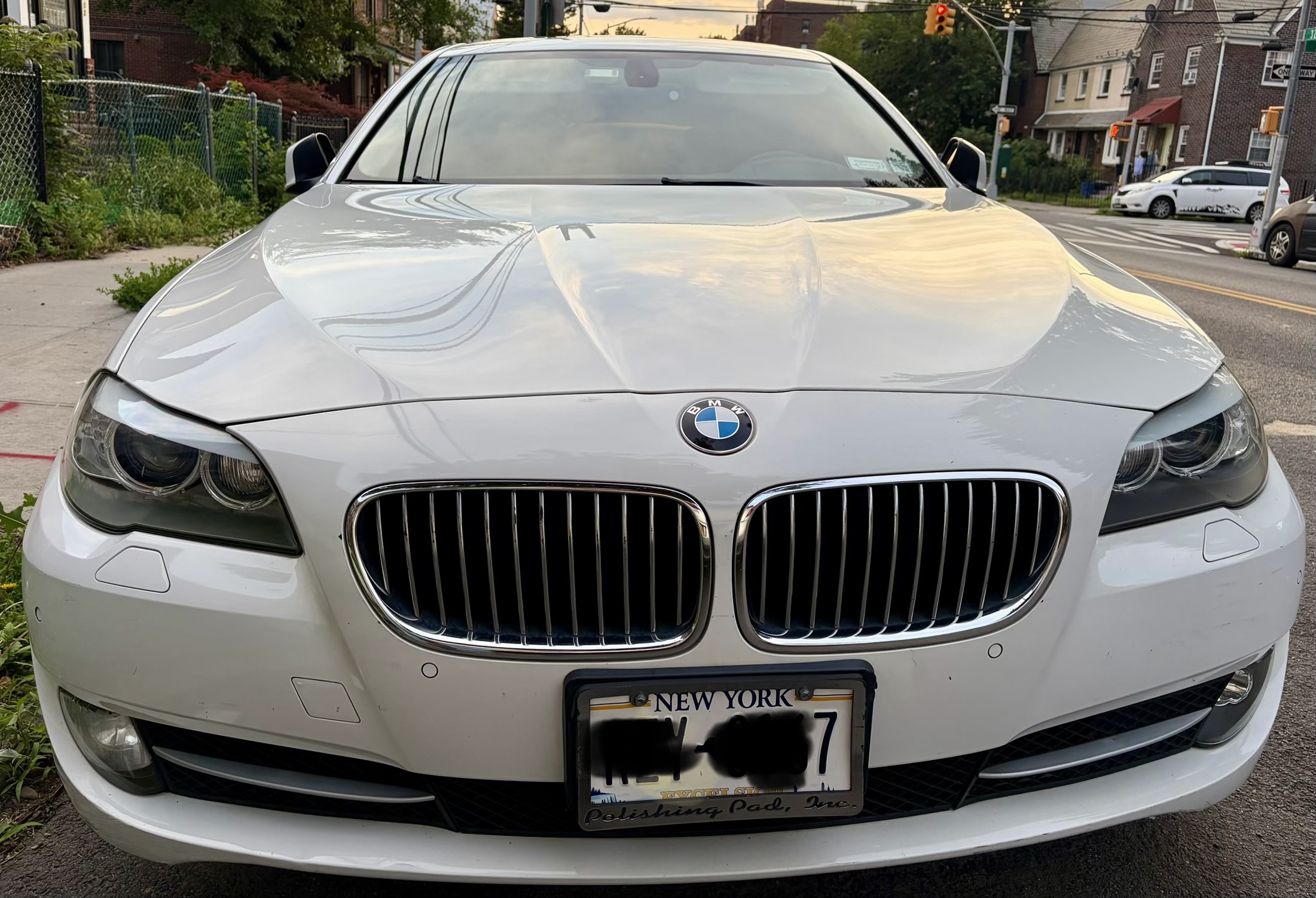 Used 2012 BMW 528i xDrive Sedan AWD/4WD image 6